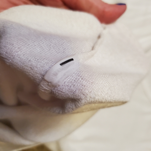 Michael Stars for Anthro EUC M/L stretchy fitted v-neck tee white - Picture 9 of 9